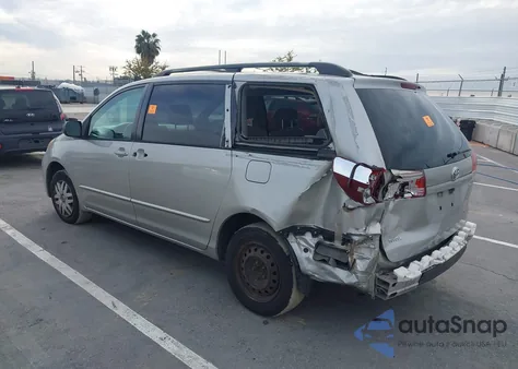 2005 Toyota Sienna Le z USA, uszkodzony, nr VIN 5TDZA23C85S341706